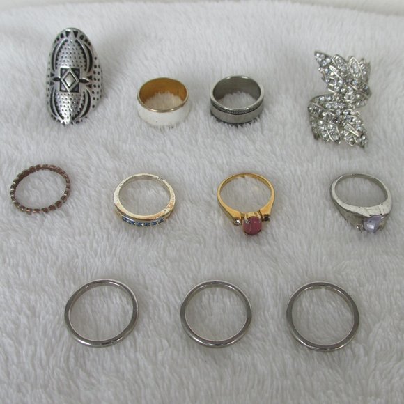 Collection Lot Bundle 11 Costume Jewelry Rings Sz 7-7.75 - Picture 1 of 9